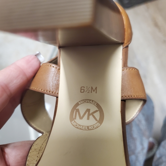 Michael Kors Platform Shoes - Picture 10 of 11